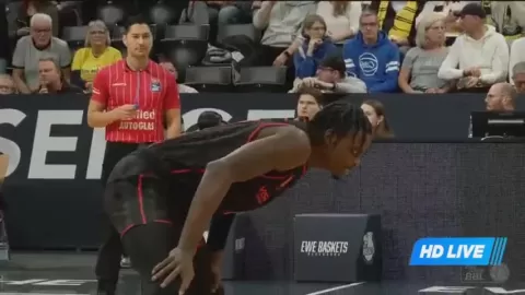 Poster siaran EWE Baskets Oldenburg VS Brose Bamberg
